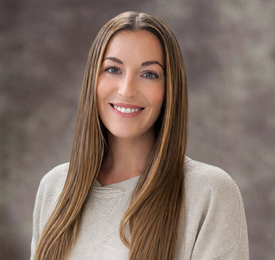 LeAnna Wilhite, Paralegal professional headshot with 4.8-star client reviews.